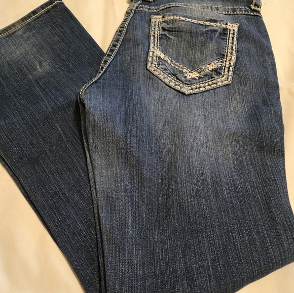 BKE Classic Blue Boot Cut Jeans. Sz 32L - Picture 1 of 3